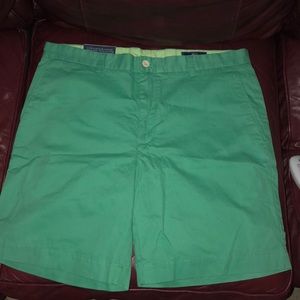 Men’s vineyard vine shorts size 38 waist